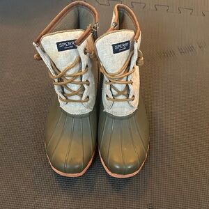 Sperry women’s Olive Green and Tan Waterproof Duck Boots